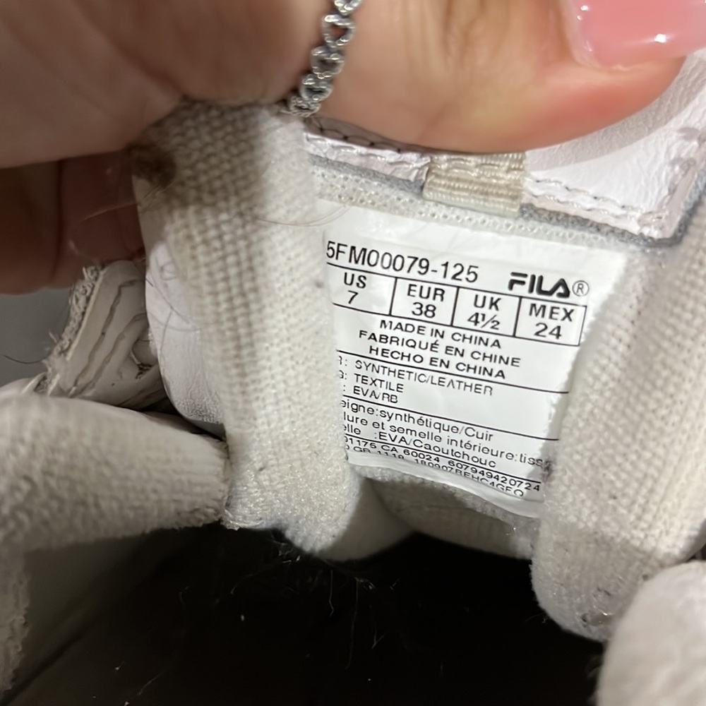 Filas - Picture 4 of 4